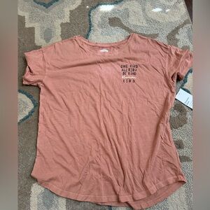Old Navy size small t-shirt